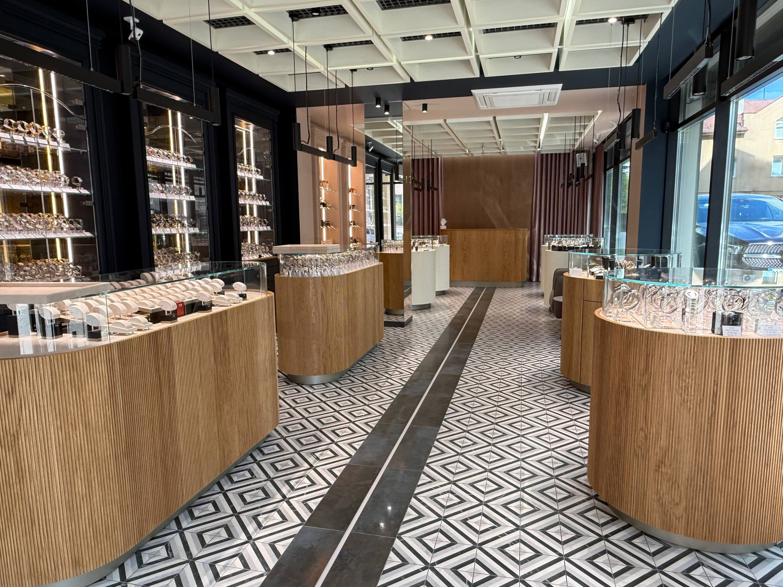 Khust Boutique
